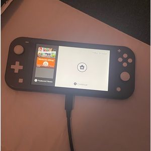 Nintendo Switch Lite - grey (used - like new)